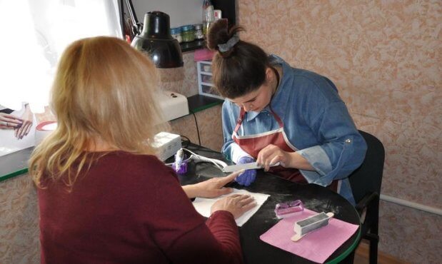 При поддержке USAID 150 переселенцев с инвалидностью нашли новую работу в Донецкой области. usaid, донецкая область, инвалидность, переселенец, трудоустройство