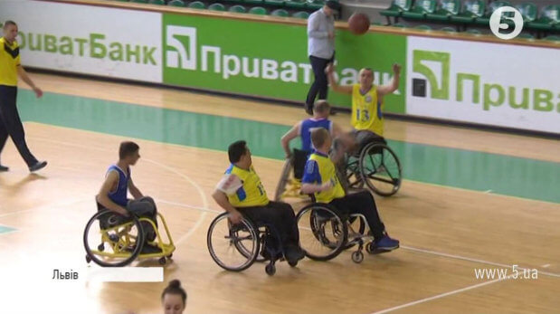 “Ми просто люди з іншими можливостями”: у Львові вперше пройшли змагання візочників-баскетболістів. львів, візочник-баскетболіст, змагання, турнір union basket, інвалід