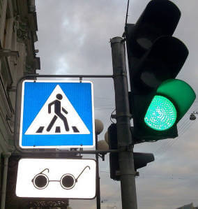 У Полтаві 15% міських світлофорів адаптовані для людей з вадами зору — Міськсвітло. полтава, вади зору, незрячий, світлофор, інвалідність