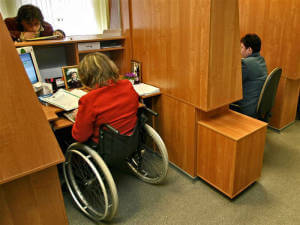 До працевлаштування людей з інвалідністю – особлива увага служби зайнятості. запорізька область, працевлаштування, служба зайнятості, інвалід, інвалідність