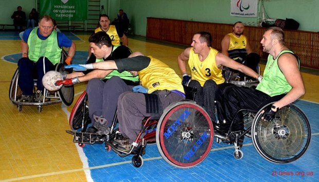 У Житомирі відбувся відкритий турнір Житомирської області з регбі на візках. житомир, візочник, змагання, регбі, інвалідний візок