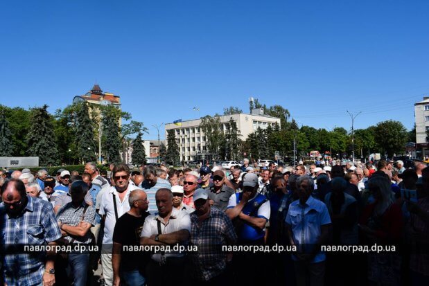 В Павлограде на акцию протеста вышло 640 шахтеров-регрессников (ФОТО и ВИДЕО). павлоград, акция протеста, инвалидность, митинг, шахтер-регрессник