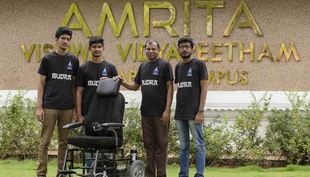 В Індії студенти-інженери розробили самокерований інвалідний візок. self-e, індія, автопілот, студент, інвалідний візок