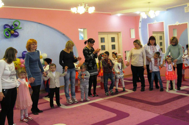 В Краматорске открыли две группы для детей с особыми потребностями. краматорськ, группа, детский сад, инвалидность, соціалізація