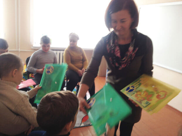 Діти інклюзивно-ресурсного центру в Шумську познайомились з «електронним консультантом». шумськ, електронний консультант, презентація, інвалідність, інклюзивно-ресурсний центр