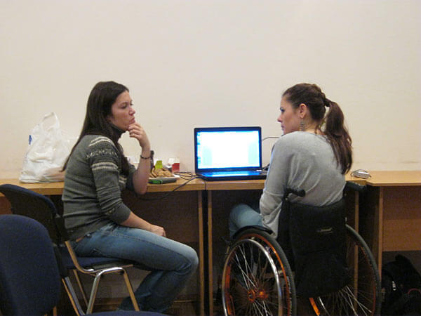 «Спікерське бюро». Підготовка до семінарів у соціальних службах. інвалідністю