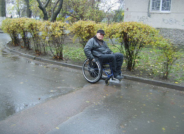 Марафон с препятствиями: Как в инвалидной коляске проехать по Одессе?. инвалидном кресле