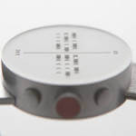Світлина. В Южной Корее разработали первые в мире «умные часы» для незрячих. Технології, инвалид, шрифт Брайля, слепой, слабовидящий, умные часы Dot