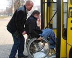 Транспорт для візочників: як людей з обмеженими можливостями перевозитимуть у Рівному. рівне, візочник, громадський транспорт, пандус, інвалідний візок, outdoor, person, transport, land vehicle, wheel, vehicle. A man sitting on a bus
