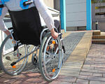 Громадський бюджет – для людей з інвалідністю. громадський бюджет, київ, проект, інвалідність, інклюзія, bicycle, ground, outdoor, wheel, bicycle wheel, land vehicle, vehicle, bike, tire, sidewalk. A person sitting on a bicycle