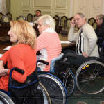 Світлина. У Харкові перевірили доступність поліклінік для людей з інвалідністю. Безбар'ерність, доступність, засідання, Харків, моніторинг, поліклініка