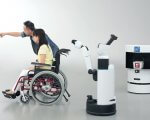 Людям с инвалидностью, которые посетят Олимпиаду-2020, будут помогать роботы (ФОТО, ВИДЕО). dsr, hsr, олимпиада-2020, инвалидность, робот, bicycle, wheel, trick. A man doing a trick on a motorcycle