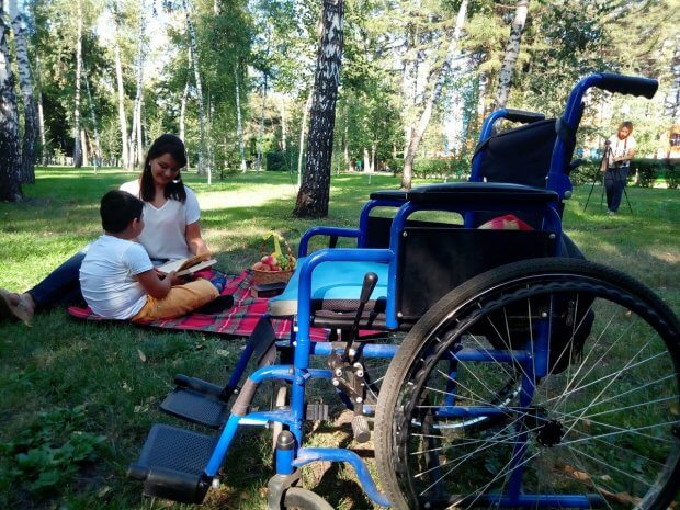 У Харкові влаштували фотозйомку для мам дітей з інвалідністю. день краси для мам, харків, акция, фотосесія, інвалідність