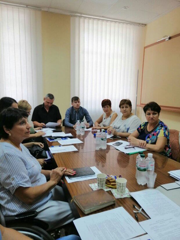 У Миколаєві обговорили права та можливості осіб з інвалідністю. миколаїв, уповноважений, доступність, круглий стіл, інвалідність