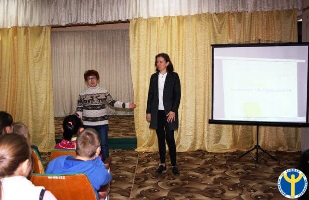 У Новомиргороді мешканці області з вадами слуху відвідали семінар з правової обізнаності. новомиргород, вади слуху, профорієнтаційний урок, семінар, центр зайнятості