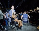 Люди на інвалідних візках підкорили подіум у Харкові: яскраві фото та відео. kharkiv fashion-2019, модель, показ, інвалідний візок, інвалідність