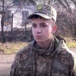 На Дніпропетровщині підлітка, який влітку постраждав від вибуху снаряда, нагородили волонтери (ВІДЕО)