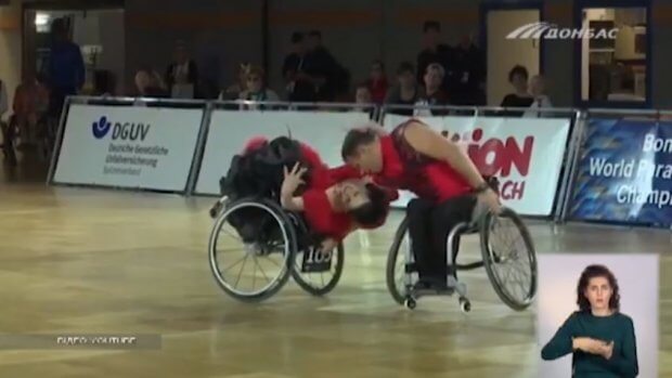 Пара инвалидов-колясочников из Донбасса завоевала мировое чемпионство по танцам. германия, инвалидная коляска, соревнование, танцы, чемпионат мира
