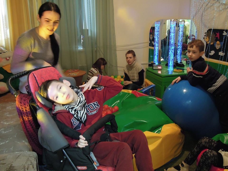На базі лікарні на Волині відкрили сучасний реабілітаційний центр для дітей з інвалідністю (ФОТО). любомль, реабілітаційний центр, дитина, лікарня, інвалідність