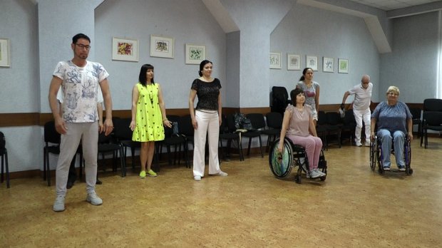 У Миколаєві відбувся танцювальний майстер-клас для людей з інвалідністю. миколаїв, олена чинка, танок моєї душі, танцювальний майстер-клас, інвалідність