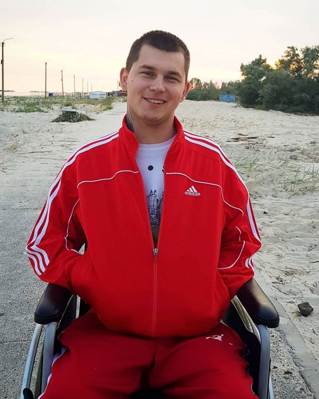 “Жалость для меня — это самое худшее, что может быть”: интервью с чемпионом Украины Андреем Кравчуком о жизни с инвалидностью. андрей кравчук, инвалидная коляска, инвалидность, травма, чемпион