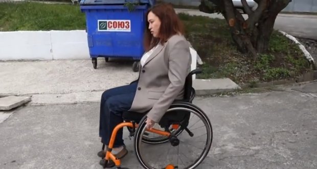 Депутат горсовета Лилия Леонидова провела эксперимент: на инвалидной коляске попыталась доехать до моря. лилия леонидова, инвалидная коляска, инвалидность, пляж, эксперимент