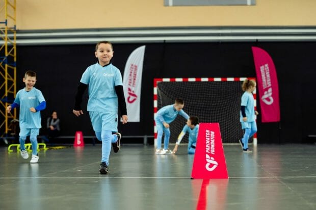 Розвиток, соціалізація та футбольні мрії: як займаються спортом діти з інвалідністю у Кропивницькому. parimatch foundation, кропивницький, так я можу!, футбол, інвалідність