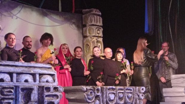 У Тернополі вперше в Україні показали інклюзивну виставу “Мауглі”. маугли, тернопіль, вистава, жестова мова, театр