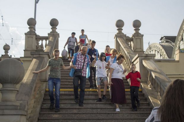 На Львівщину прибули 22 дитини із Запоріжжя, яких вдалося евакуювати. запоріжжя, львівщина, дитина, евакуація, інвалідність