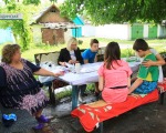 Особливій малечі – особливу турботу! У Покровській громаді проводять індивідуальні заняття для дітей з інвалідністю (ВІДЕО). покровська громада, вчителька, діти, заняття, інвалідність