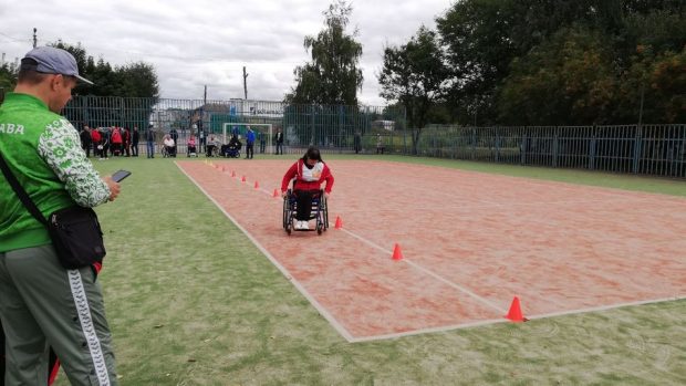 “Як рідні стали”: у Полтаві влаштували змагання для людей з інвалідністю. полтава, змагання, спартакиада, учасник, інвалідність
