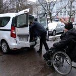Чернігівець з інвалідністю вперше за три місяці вийшов на вулицю: чому він не полишав квартиру (ФОТО, ВІДЕО)