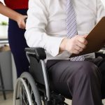 Чи може особа з інвалідністю стати на облік у центрі зайнятості?