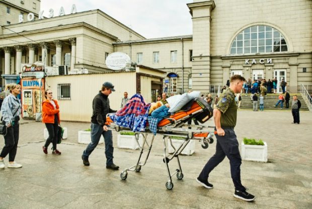 Миколаїв–Буенос-Айрес: як українки налагодили евакуацію людей з інвалідністю з гарячих точок. ffr, допомога, евакуація, недоступність, інвалідність