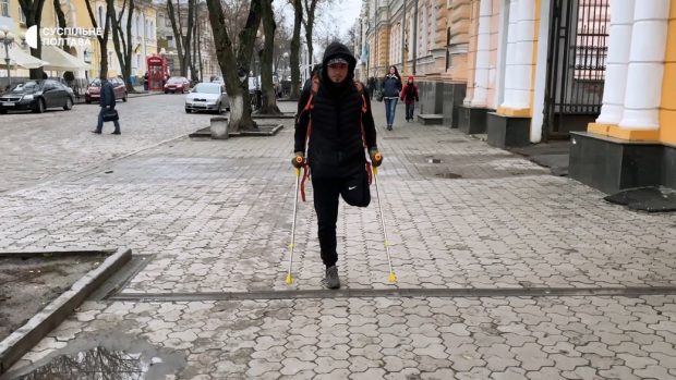 “Це не завадить мені жити”: історія бійця з Полтавщини, який втратив ногу в боях на Донбасі. доц, війна, військовослужбовець, поранення, протез