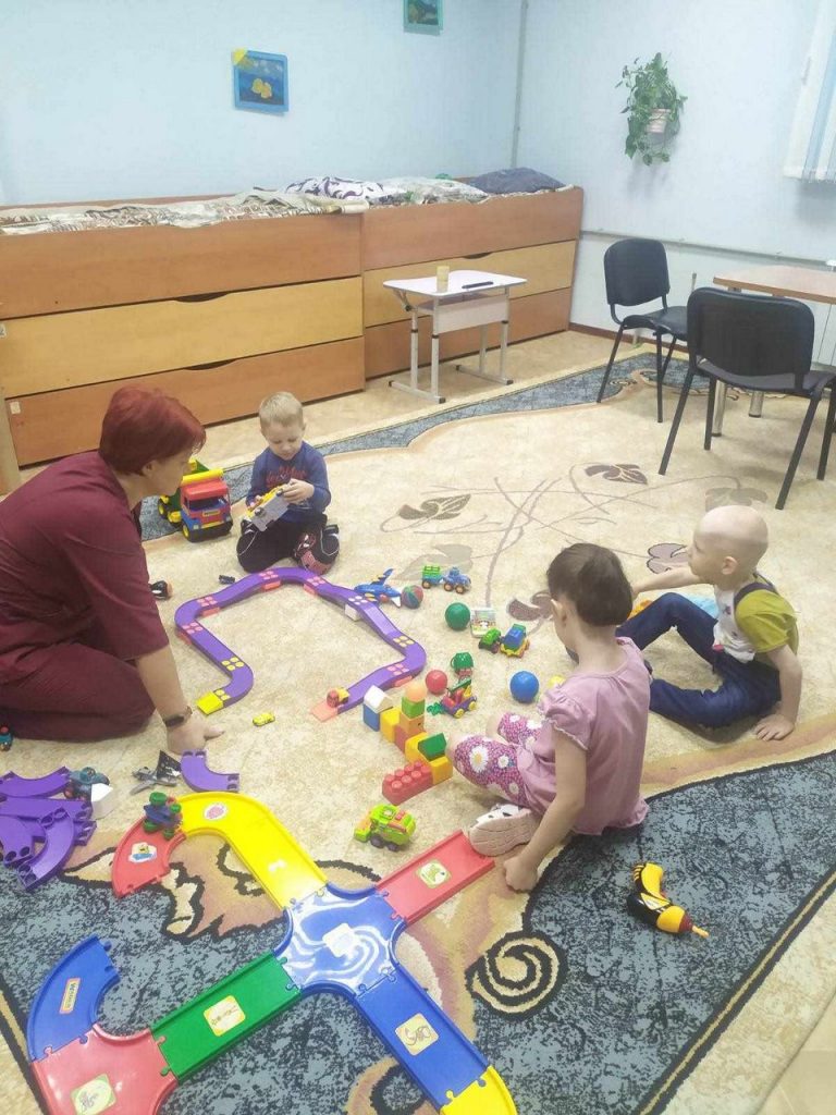 В Южноукраїнську відновили роботу групи короткотривалого перебування у відділенні комплексної реабілітації дітей з інвалідністю (ФОТО). южноукраїнськ, відділення комплексної реабілітації, діти, послуга, інвалідність