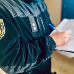 Прикарпатські правоохоронці повідомили про підозру групі осіб за сприяння у незаконному перетині кордону військовозобов'язаного
