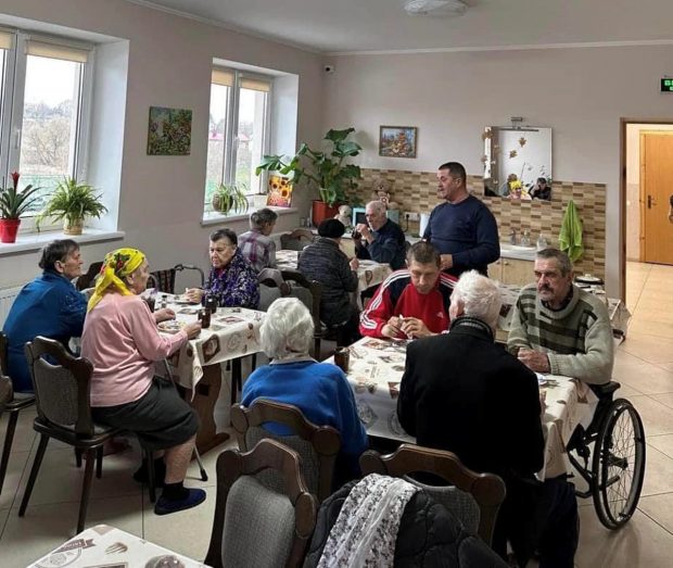 На Львівщині уже 12 громад задекларували свою готовність створювати центри стаціонарного догляду для людей старшого віку та з інвалідністю. львівщина, громада, проєкт, соціальна послуга підтримки, інвалідність