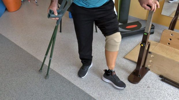 Реабілітація військових у Луцьку: бійців заново вчать ходити після поранень на передовій. луцьк, військовий, поранення, протез, цивільний