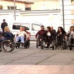 У Чернівцях чиновників пересадили в інвалідні візочки (ВІДЕО)