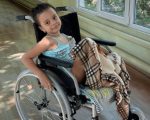 Надягнула протез – і в спортзал. Мрії 6-річної Олександри Паскаль, що втратила ногу через війну. олександра паскаль, війна, гімнастика, заняття, протез