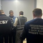 У Львові правоохоронці затримали зловмисника за підозрою у сприянні незаконному переправленню чоловіка за кордон