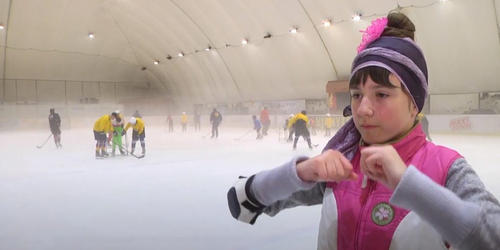 У Вінниці діток з інвалідністю навчали кататись на ковзанах (ВІДЕО). вінниця, го нова свідомість, заняття, ковзани, інвалідність