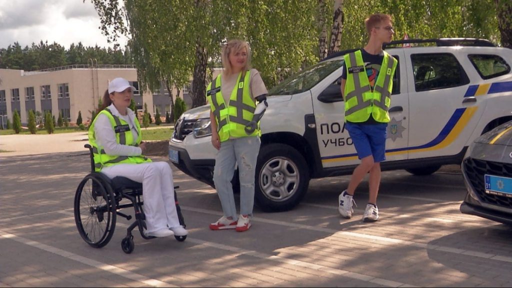 “Мріяли сісти за кермо”: в Україні з’явились автошколи для людей з інвалідністю (ВІДЕО). київ, автошкола, водій, посвідчення, інвалідність