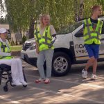 "Мріяли сісти за кермо": в Україні з'явились автошколи для людей з інвалідністю (ВІДЕО)