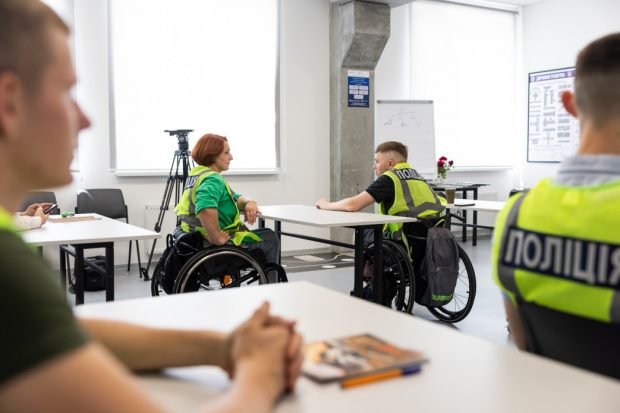 Олена Зеленська взяла участь у презентації автошкіл для людей з інвалідністю. олена зеленська, автошкола, безбар'єрність, презентація, інвалідність