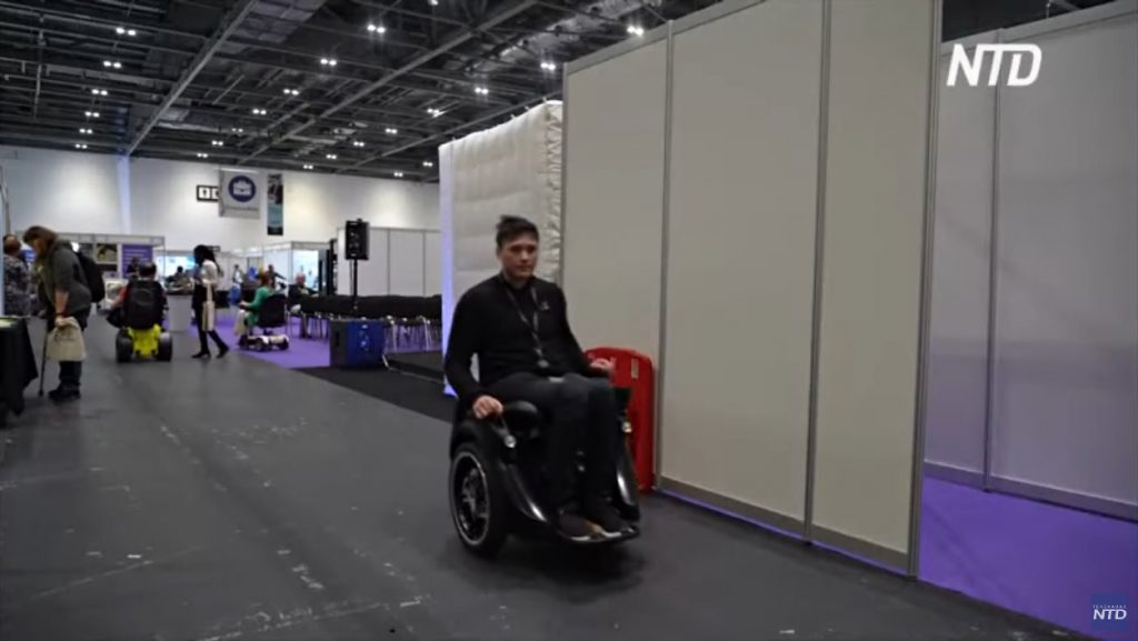 Новітні технології для людей з інвалідністю показали на виставці в Лондоні (ВІДЕО). лондон, виставка, експерт, розробки, інвалідність