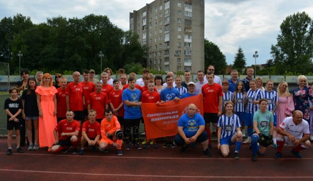 У Луцьку організували футбольний турнір для особливих спортсменів. луцьк, змагання, спортсмен, футбольний турнір, інвалідність