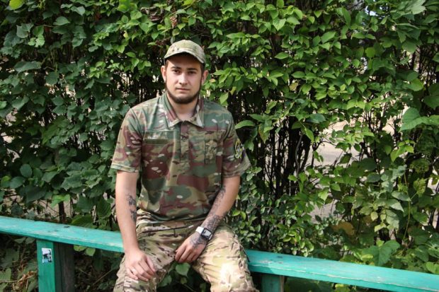 Харківський гвардієць, що втратив ногу під танковим обстрілом, повернувся на службу: Історія героя. ампутация, нацгвардієць, позивний малий, поранення, протез