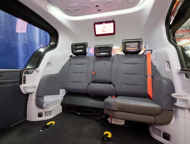 У США розробили роботаксі для перевезення пасажирів з обмеженими можливостями: як воно виглядає. сша, автомобіль, компанія cruise, роботаксі, інвалідність